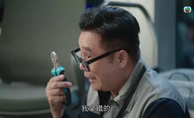 呢位智慧長者真係又有腦又Cutie，呢個場口睇到人好舒服，但又學到好多嘢。