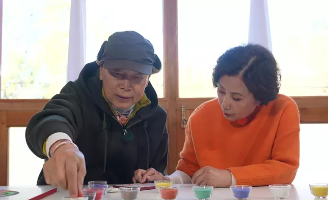 「壇城沙畫」體驗別具意義。