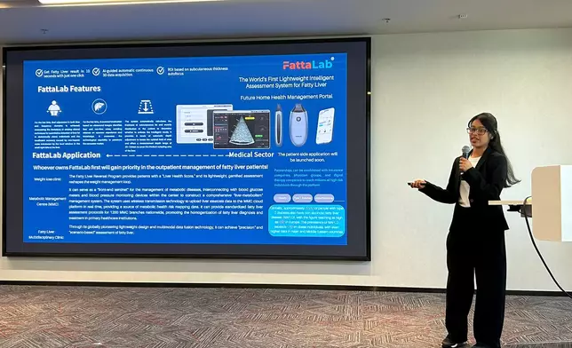 意領科技有限公司商務專員Nur Nashita。巴士的報記者攝