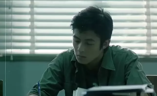 陳冠希全盛時期為電影界新星，在《無間道》飾演梁朝偉少年版