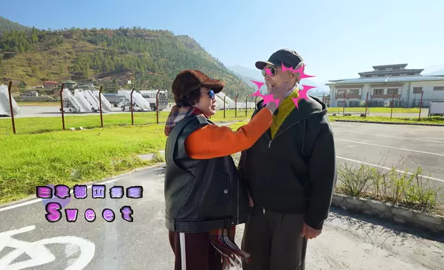 阿姐呢個甜蜜巴「掌」係正嘅。