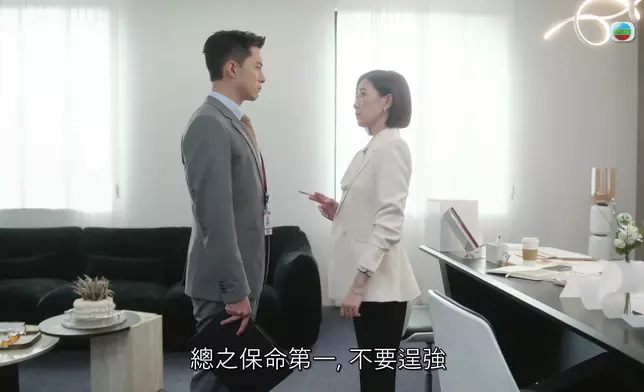 下周一播出大結局的《新聞女王2》，昨晚一集劇情高潮迭起。