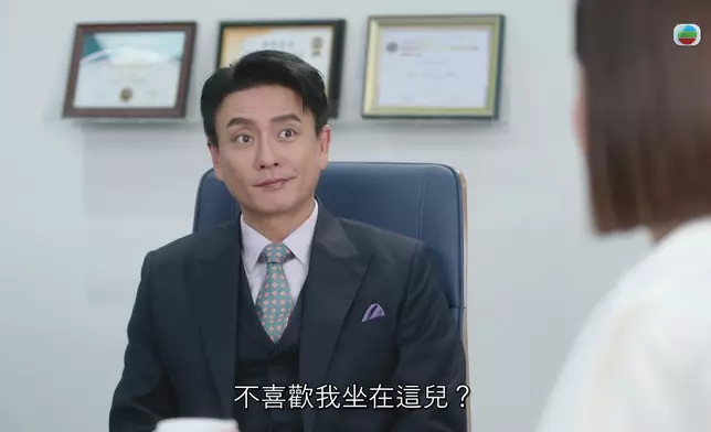 阿佘同黃宗澤嘅挑機樣大比併，真係好精彩。