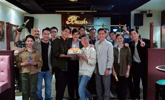 劇集充滿各種槍戰、飆車等精彩場面。