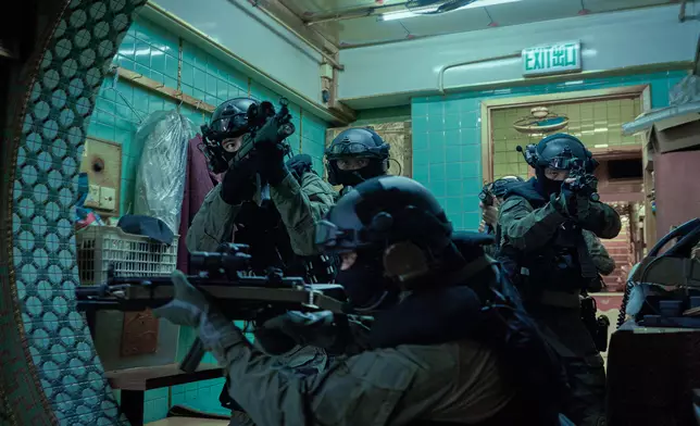 劇集充滿各種槍戰、飆車等精彩場面。