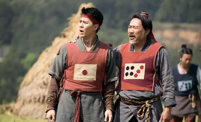 朱鑑然（飾 項寶兒）、黃文標（飾 滕翼）