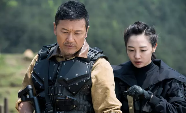 苗僑偉（飾 Ken）、白百何（飾 Galie）