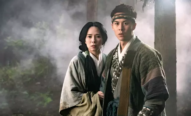 郭羡妮（飾 琴清）、朱鑑然（飾 項寶兒）