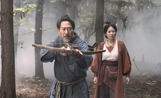 黃文標（飾 滕翼）、宣萱（飾 烏廷芳）