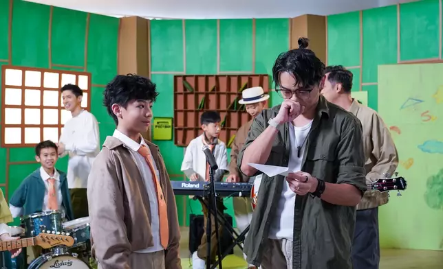 感動到眼濕濕。