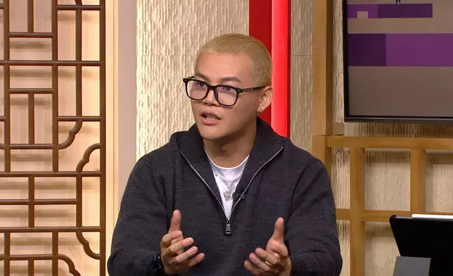 保錡說到正常人每天喝八杯水，這是正常健康的生活習慣，所以不停去廁所也是很自然的事。