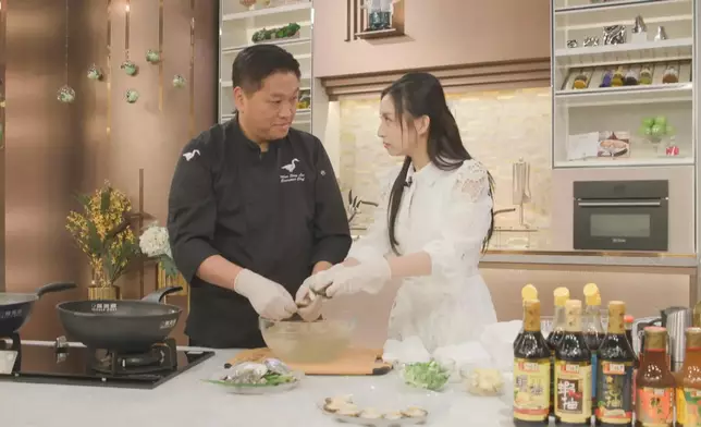 節目到年尾添食，《在家宴客60道菜》最近完成拍攝。