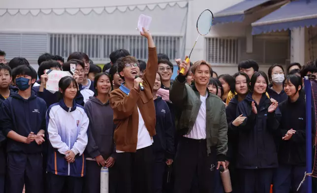 陳柏宇、歪歪與瑪利諾神父教會學校99位同學成功挑戰「百羽齊飛」，完美展現團結一致、迎難而上的「難先要你做」精神！