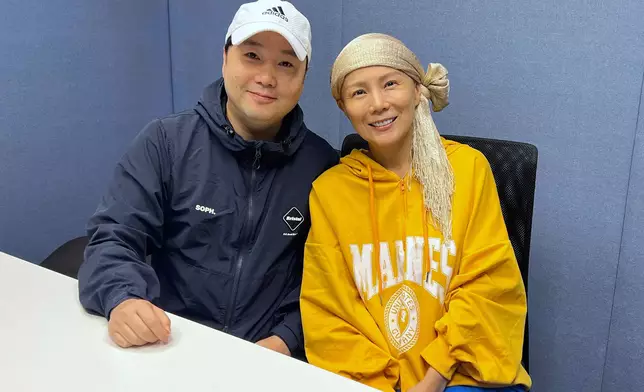 吳文忻接受葉文輝新城《梨事會》節目訪問。