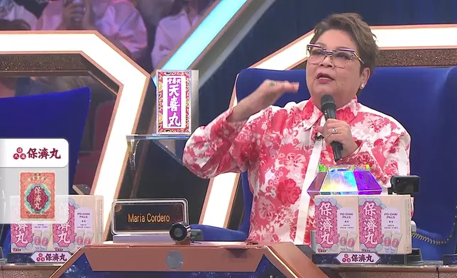 肥媽：佢唱歌有佢個功力，有佢個感情，尤其是最後嗰句再要上嘅時候你要吸好大啖氣，但係觀眾又聽唔到。