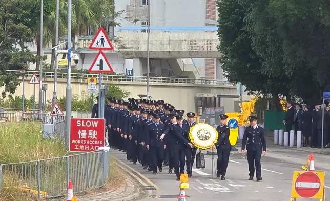 何偉豪靈車在宏福苑舉行路祭。巴士的報記者攝