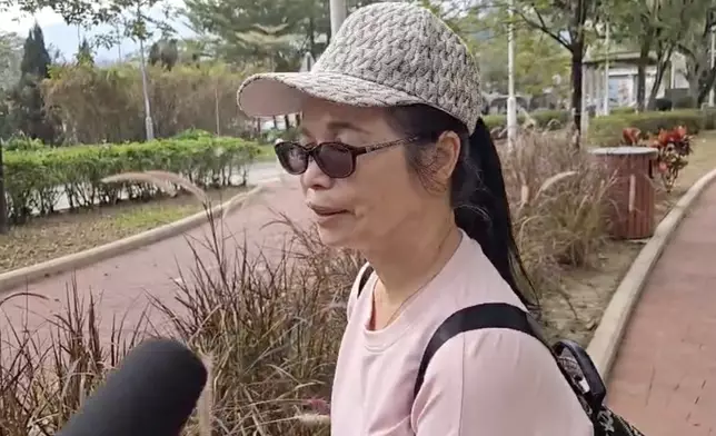 何偉豪靈車在宏福苑舉行路祭，蔡女士到場致意。巴士的報記者攝