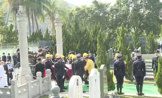 何偉豪長埋浩園。消防處直播截圖