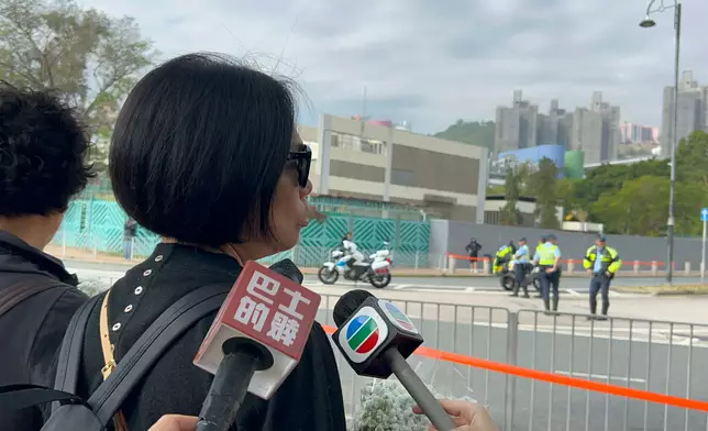 陳女士的兒子也是消防員，同樣參與了大埔五級火的救援。巴士的報記者攝