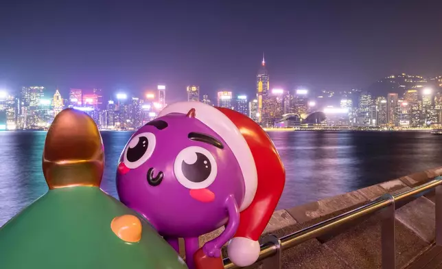 活動於尖沙咀海濱長廊及百週年紀念花園更設置共26座造型可愛的「提子」藝術裝置