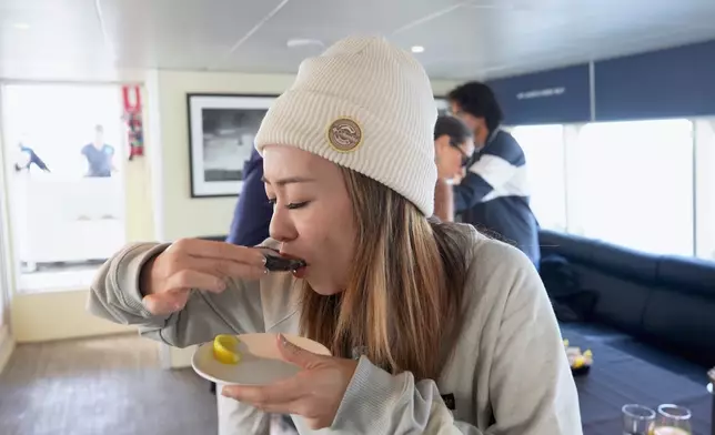 呢個超新鮮船河海鮮宴超正。