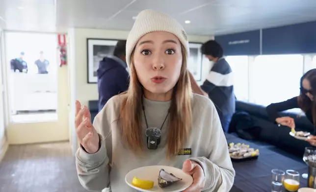 呢個超新鮮船河海鮮宴超正。