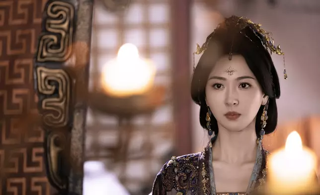 夙砂國皇后莊后（徐颯飾）