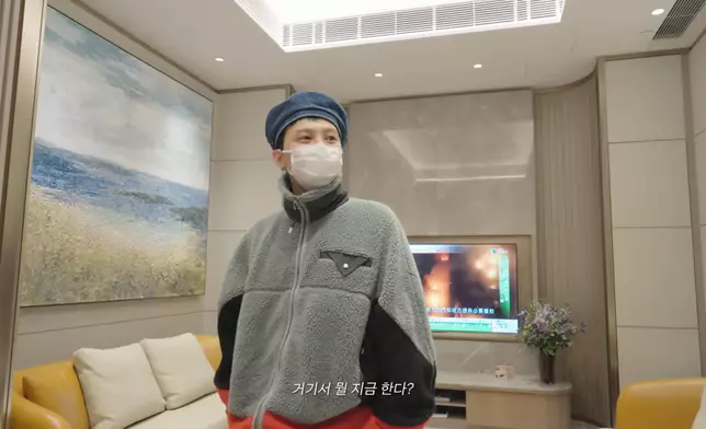 GD認為原本的表演流程不適合當前狀況。影片截圖