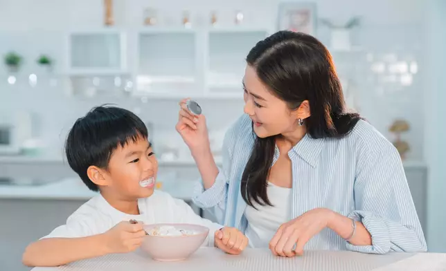 岑麗香與兒子Jacob