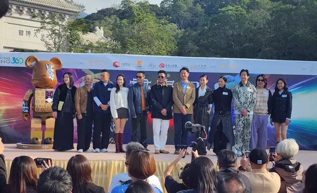 古天樂昨日（22日）率領林峯、宣萱、郭羨妮、滕麗名、苗僑偉及洪天明等，出席電影《尋秦記》宣傳啟動禮。