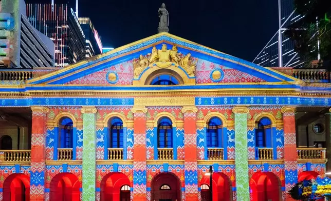 中環8幢建築物外牆將以巨型倒數時鐘及光影圖案，進行跨年倒數。旅發局圖片