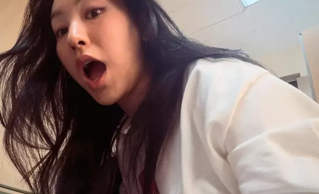 炎明熹回復自由身後工作不斷。