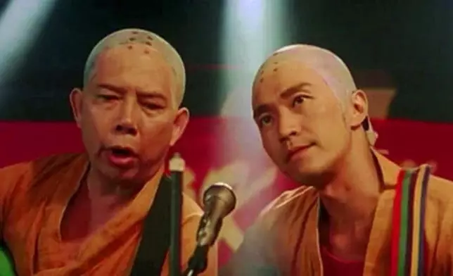 他在電影《少林足球》中飾演大師兄「鐵頭功」，角色深入民心