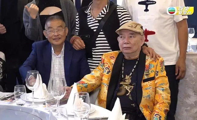 雖然腳力不好，但仍精神奕奕