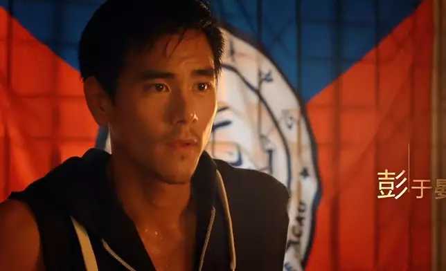 在《激戰》中飾演專業拳擊手體型