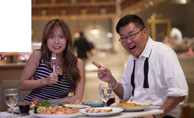 酒店提供海鮮自助晚餐。