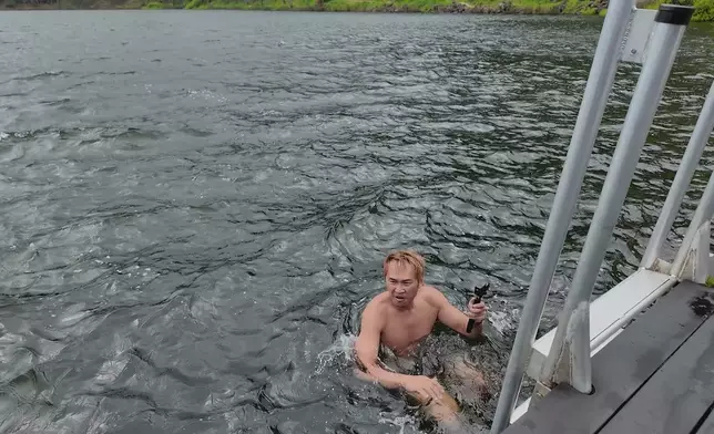 今集焦點落在Derby的「冰火體驗」，全澳洲第一間柴房式飄浮桑拿，私人包場邊焗邊看湖光山色，更可以跳入湖即刻「冰火交替」。