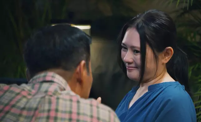 任達華家長式「訓示」珍妹要乖乖食藥，珍妹喺任達華面前變咗一個小朋友咁款。