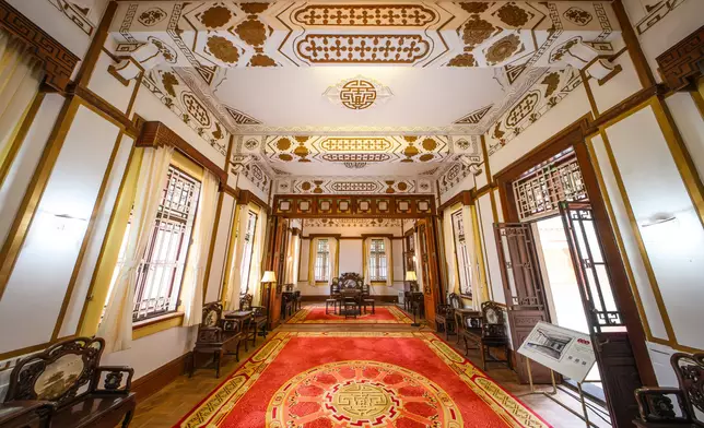 景賢里大宅昔日用作宴客的紫檀廳。發展局局長隨筆圖片