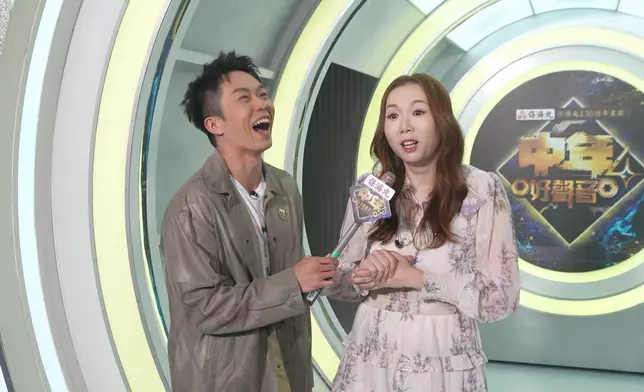 佢笑言首參賽歌曲其實係同老公「憑歌寄意」，勁有幽默感。