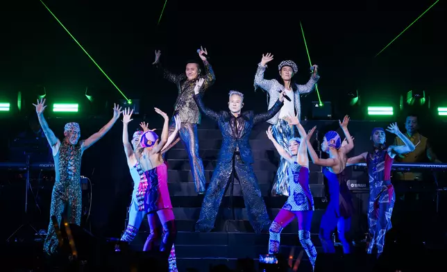 近尾聲感不捨。