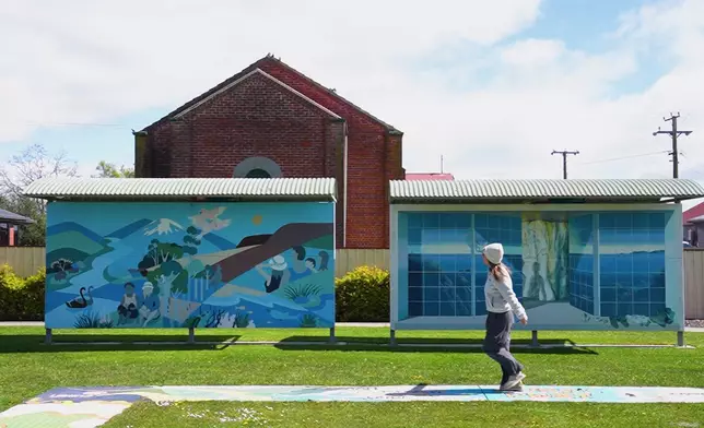 Christy帶大家去到「壁畫公園」。