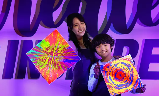 螢光旋轉畫藝工房 