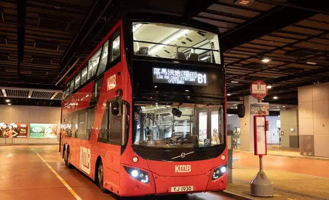 往返落馬洲站（福田口岸）的路線B1 將視乎客量加密班次，最繁忙時段可達每3-5分鐘一班，並設有往返元朗的特別班次；往返香園圍口岸的路線B9及B9A最頻密時段可達10分鐘一班，並設有特快班次，由屯門直達香園圍口岸，而路線79K 亦設有特快班次往返香園圍口岸，應付需求。