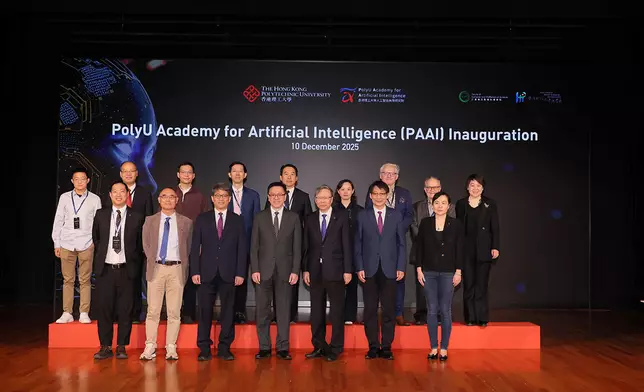 主禮嘉賓與一眾傑出學者及社會賢達合照