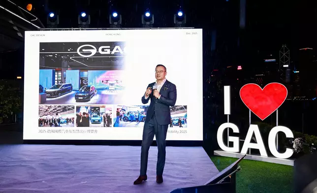 廣汽集團首席設計官兼造型設計院院長張帆先生在
   現場分享他的設計理念。