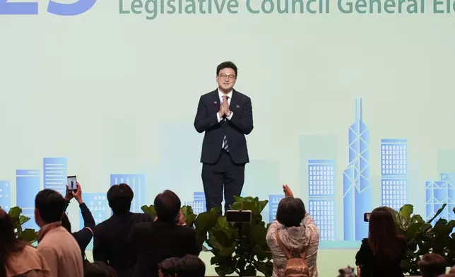 飲食界由自由黨的梁進成功當選。巴士的報記者攝