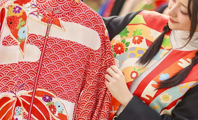 擅長把傳統和服重新演繹為時尚外套及單肩包的RIKA SHIOYA BOUTIQUE