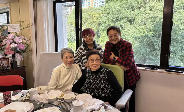 汪曼玲Facebook圖片