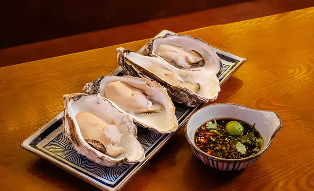 川燒 串燒·酒場的「跑得快『蠔』世界：高壓鍋乳山蒸蠔」